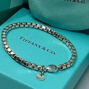 Authentic Tiffany & Co Sterling Silver Venetian Link Bracelet 7.5"